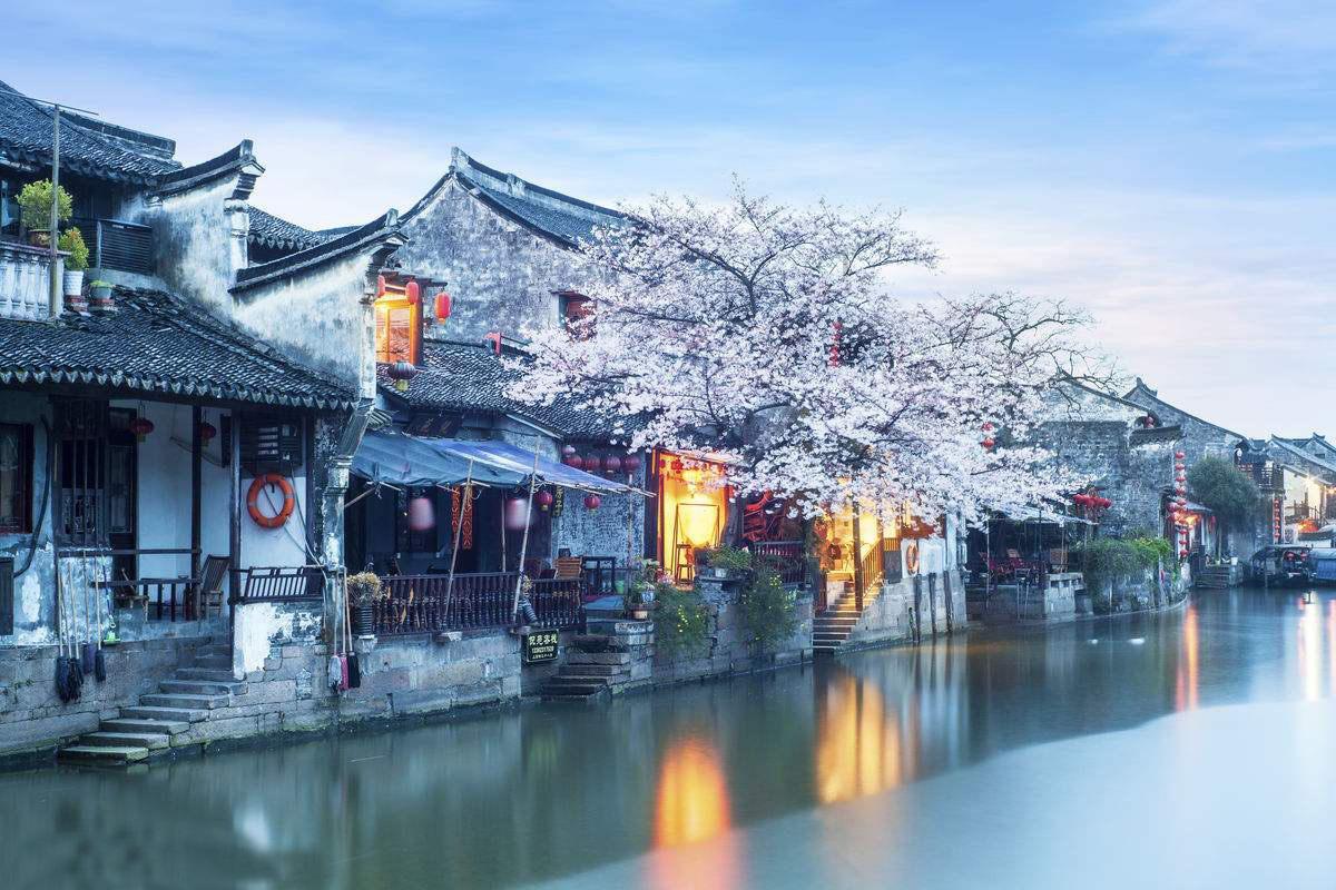 中信银行长沙分行联合湖南省金融工会开展“万福迎春”写春联、送祝福活动